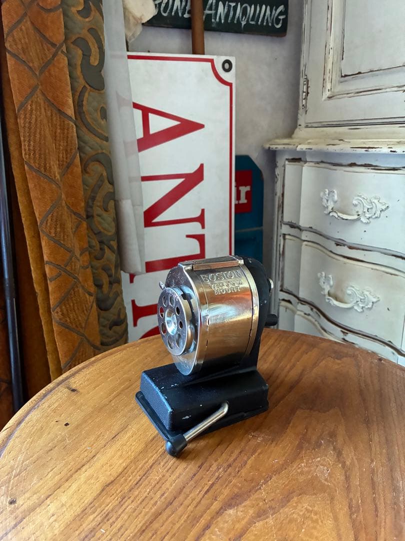 アンティーク　鉛筆削り　ペンシルシャープナー　Boston アメリカ