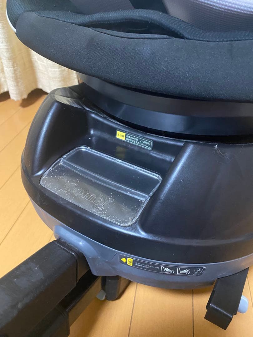 美品 Combi コンビ クルムーヴスマート ISOFIX エッグショックNeo