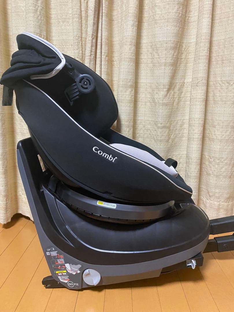 美品 Combi コンビ クルムーヴスマート ISOFIX エッグショックNeo