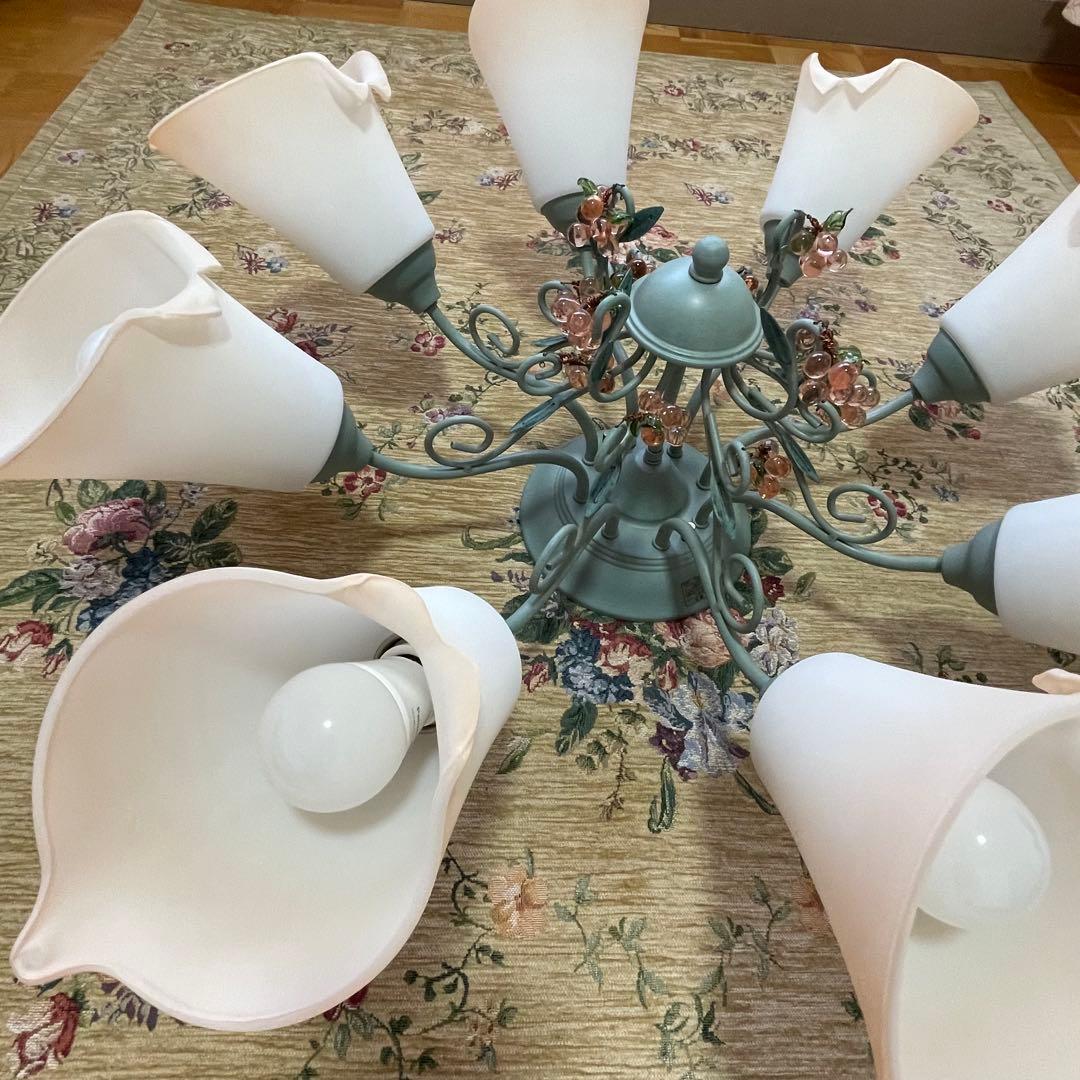 KOIZUMI LEDシャンデリア ピンク　姫部屋インテリア　ガラス細工 8灯