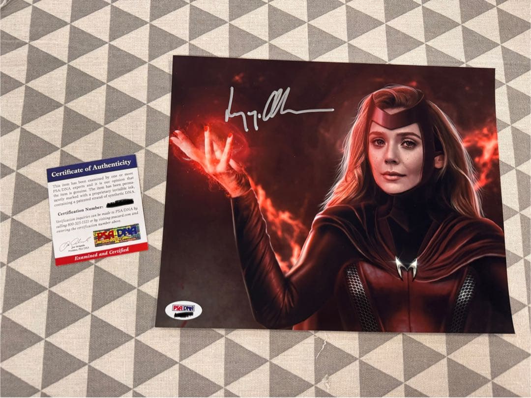 Elizabeth Olsen エリザベス オルセン 直筆サイン写真 PSA認証