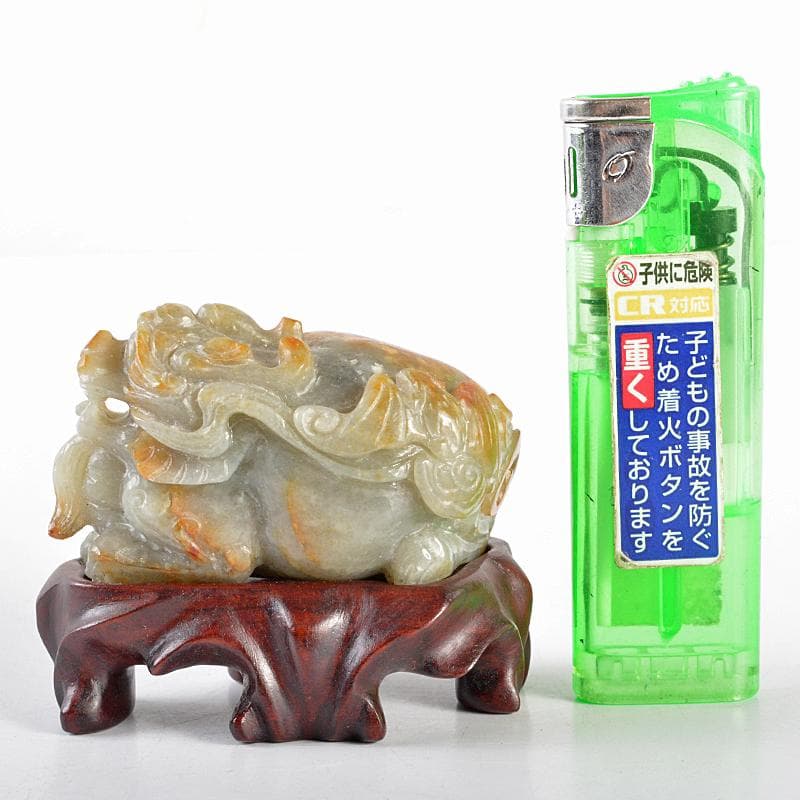 中国　玉石彫刻　神獣　紙鎮　置物　唐木台付　C　R5414