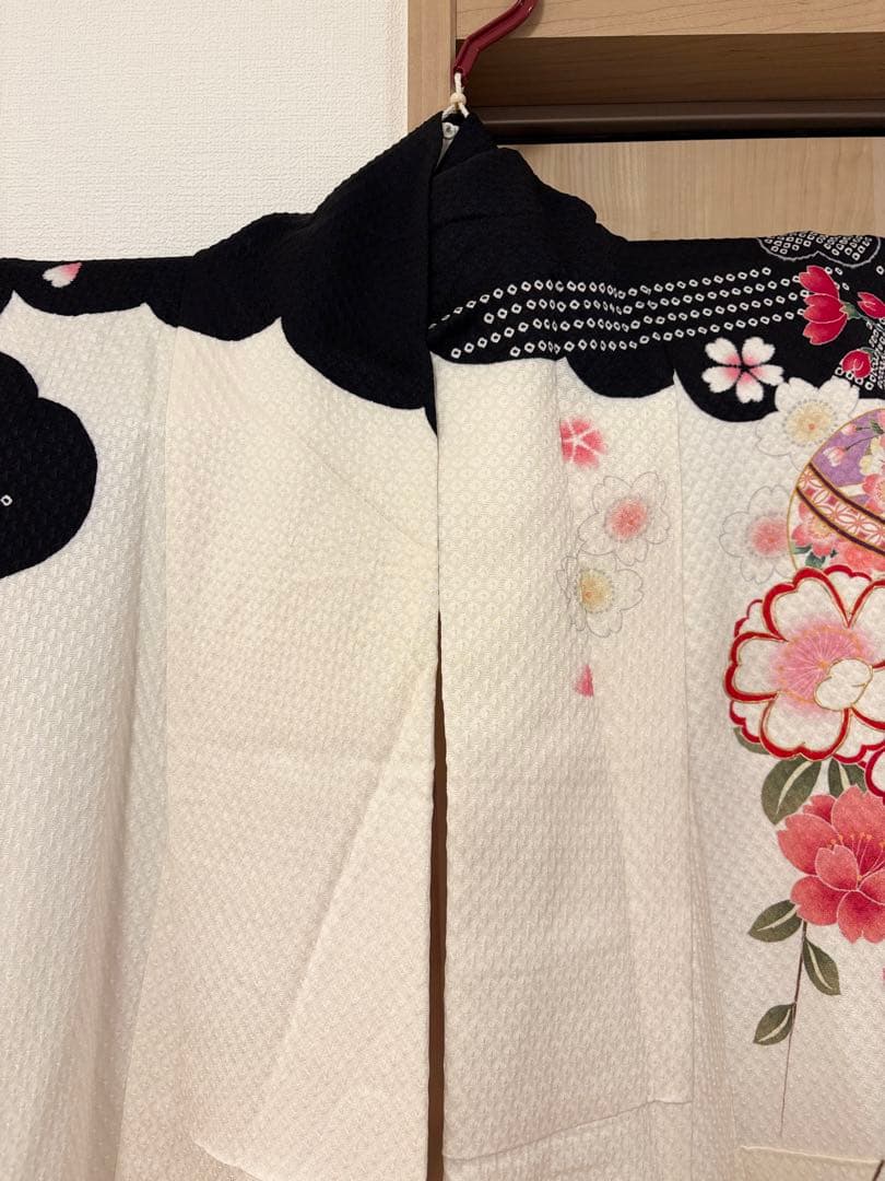 振袖セット 絞り風 白 赤 黒 花柄 MH2512143