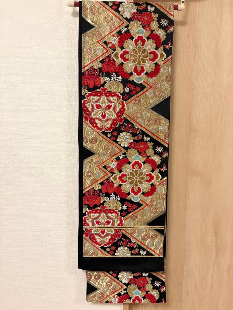 振袖セット 絞り風 白 赤 黒 花柄 MH2512143