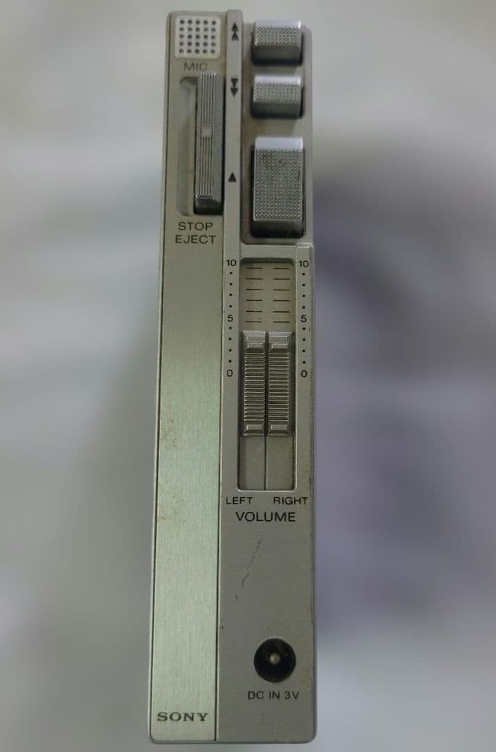 SONY WALKMAN TPS-L2 初代