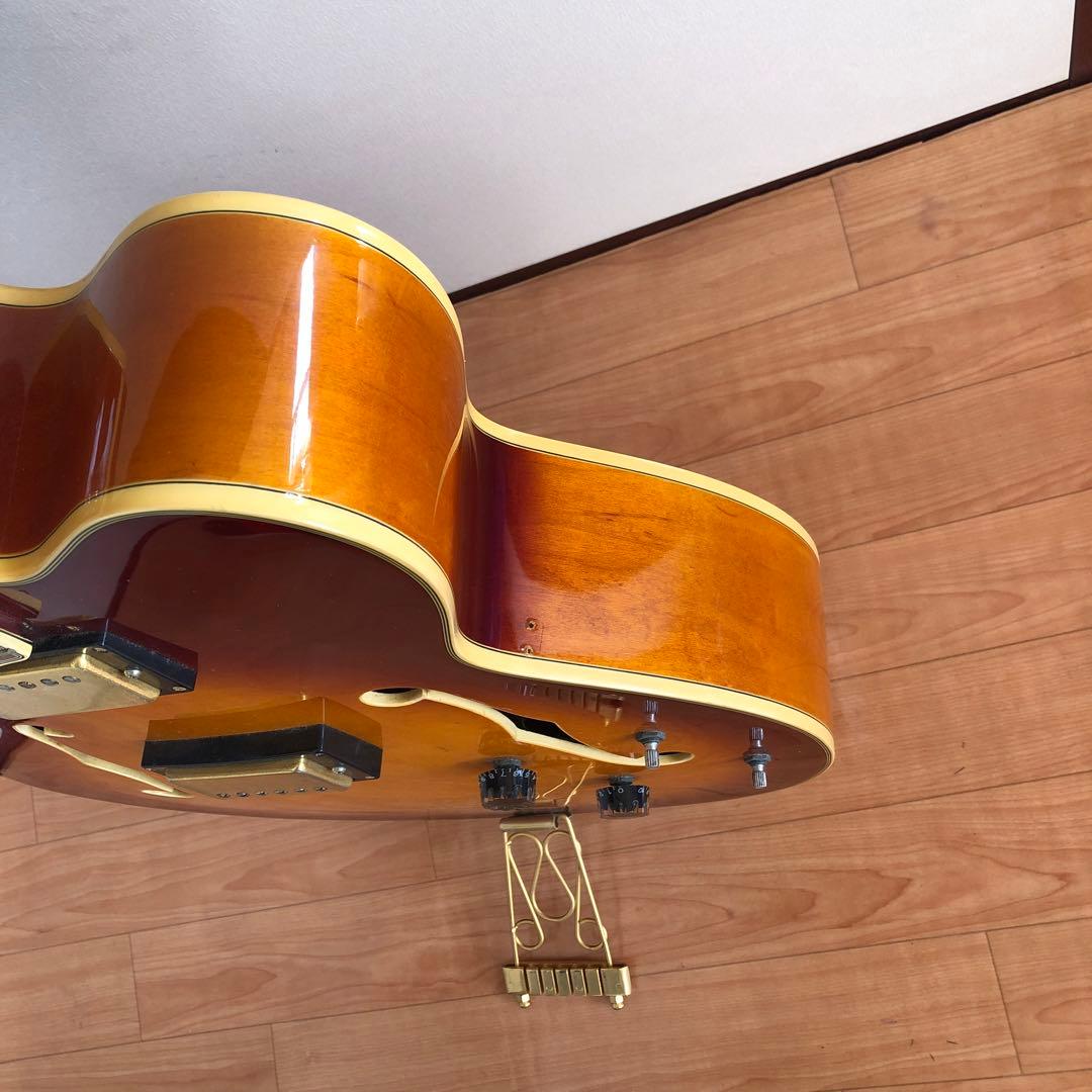 SOUND BY DESIGN ギター