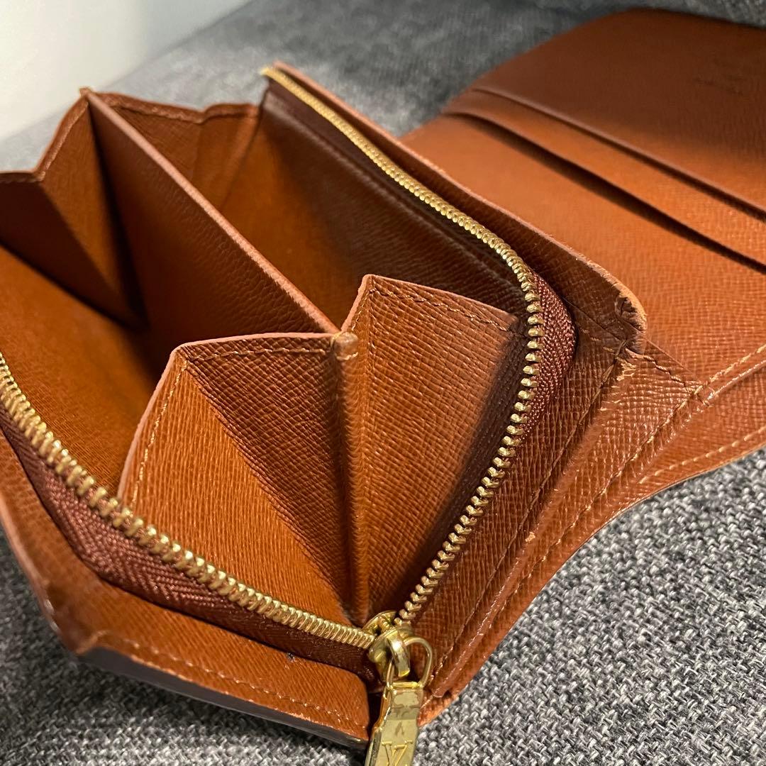 LOUIS VUITTON ルイヴィトン　モノグラム　ポルトフォイユ トレゾール