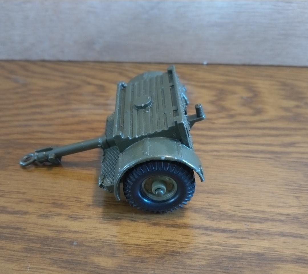 クレセントトイズ　サラディン装甲車野戦砲パトロールセット