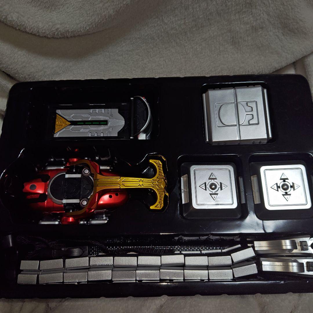 さ*が様 箱無し　真骨彫製法仮面ライダーカブト　ハイパーフォーム+おまけ