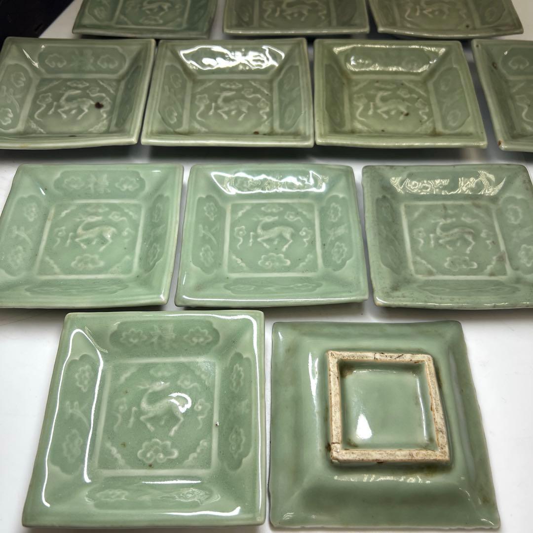 江戸後期　三田青磁鹿文角皿12枚　木箱付　東Y8-0122☆2Fトヒル