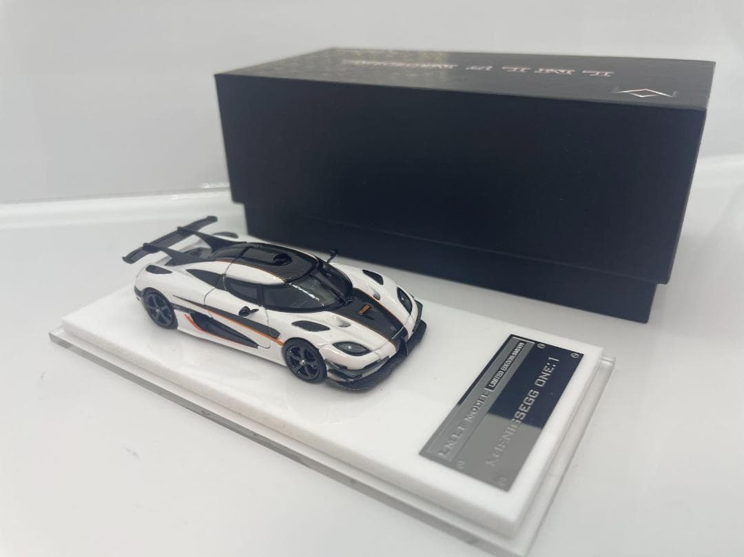 9L-012 LMLF MODEL 1/64 ケーニグセグ ONE:1