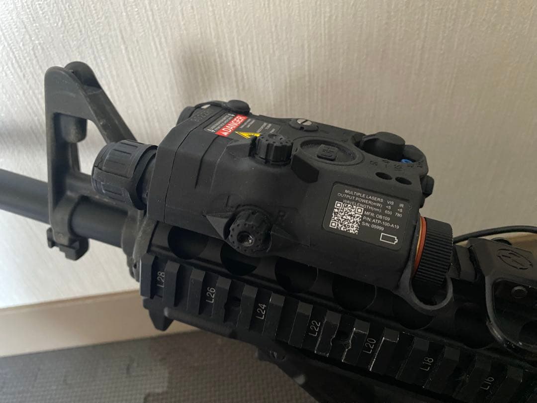 PEQ15LA-5 UHP フラッシュライト 同時点灯&IR M4 20mm