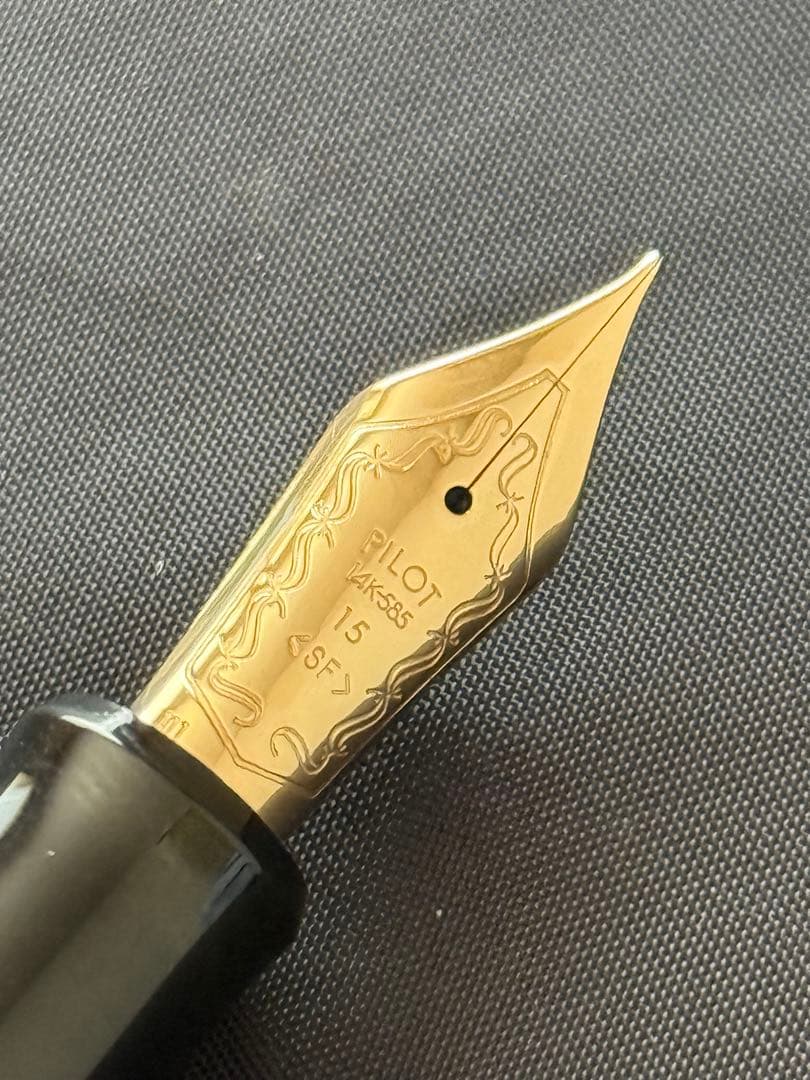 PILOT Custom 743 万年筆 sf お値下げ依頼はコメント下さい