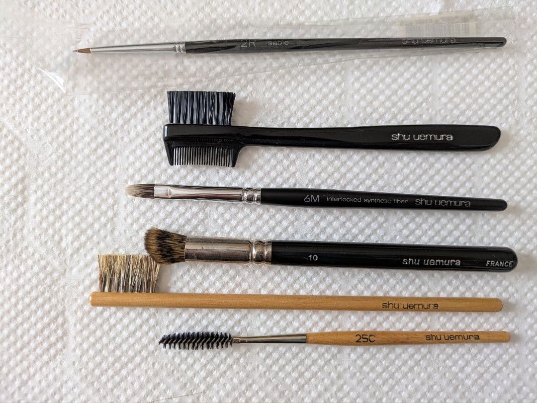 ARTISAN＆ARTIST　新品メイクブラシセット【ケース付き】