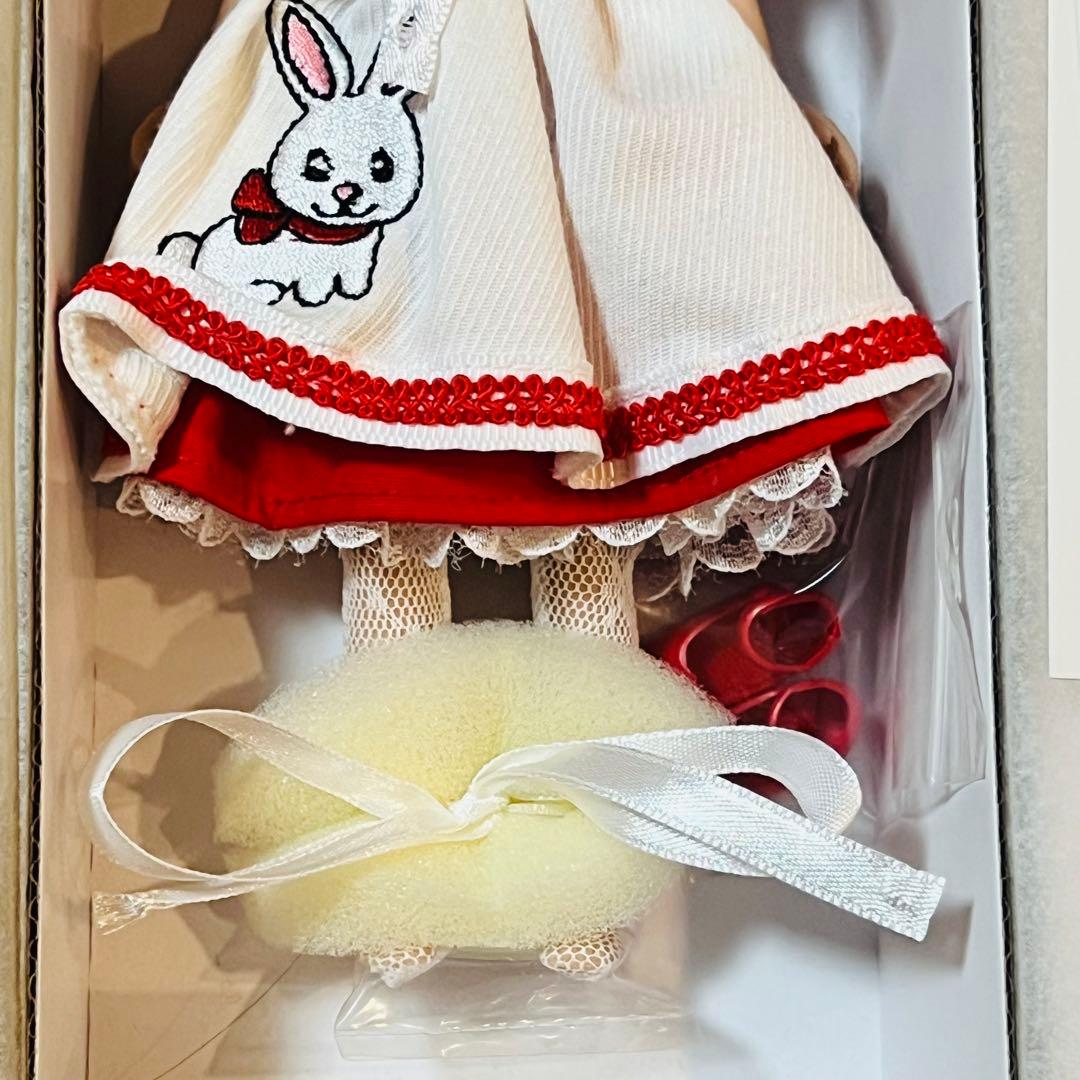 ベッツィー・マッコール/ベッツィー ラブズバニーズ