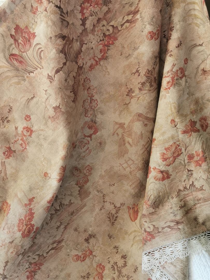 アンティークフランス トワルドジュイ 家と薔薇チューリップ ボビンレースカーテン