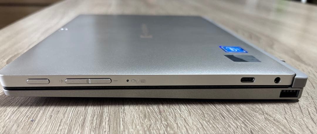 【美品(説明欄確認)】dynabook タブレットPC (P1K1UPTG)