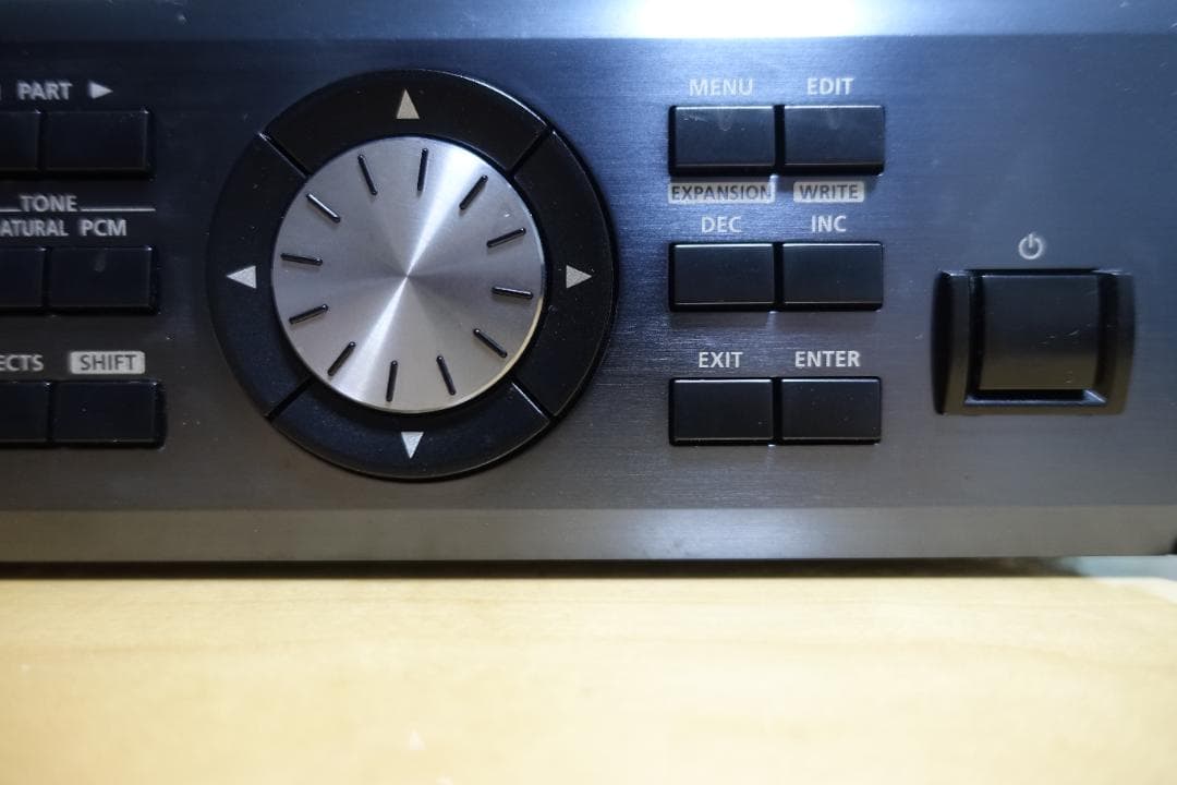 Roland INTEGRA-7 ハードウェア音源 ONKYO UWF-1付き