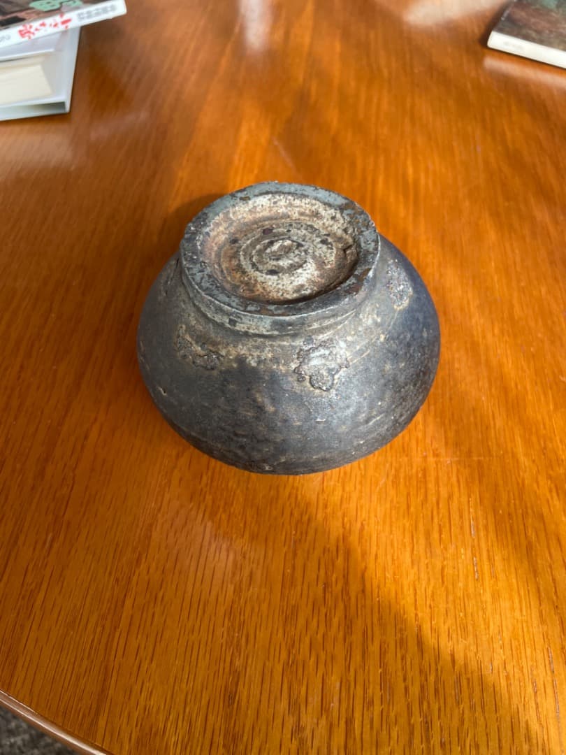 黒高麗塩笥小壺・李朝初期・ぐい呑み