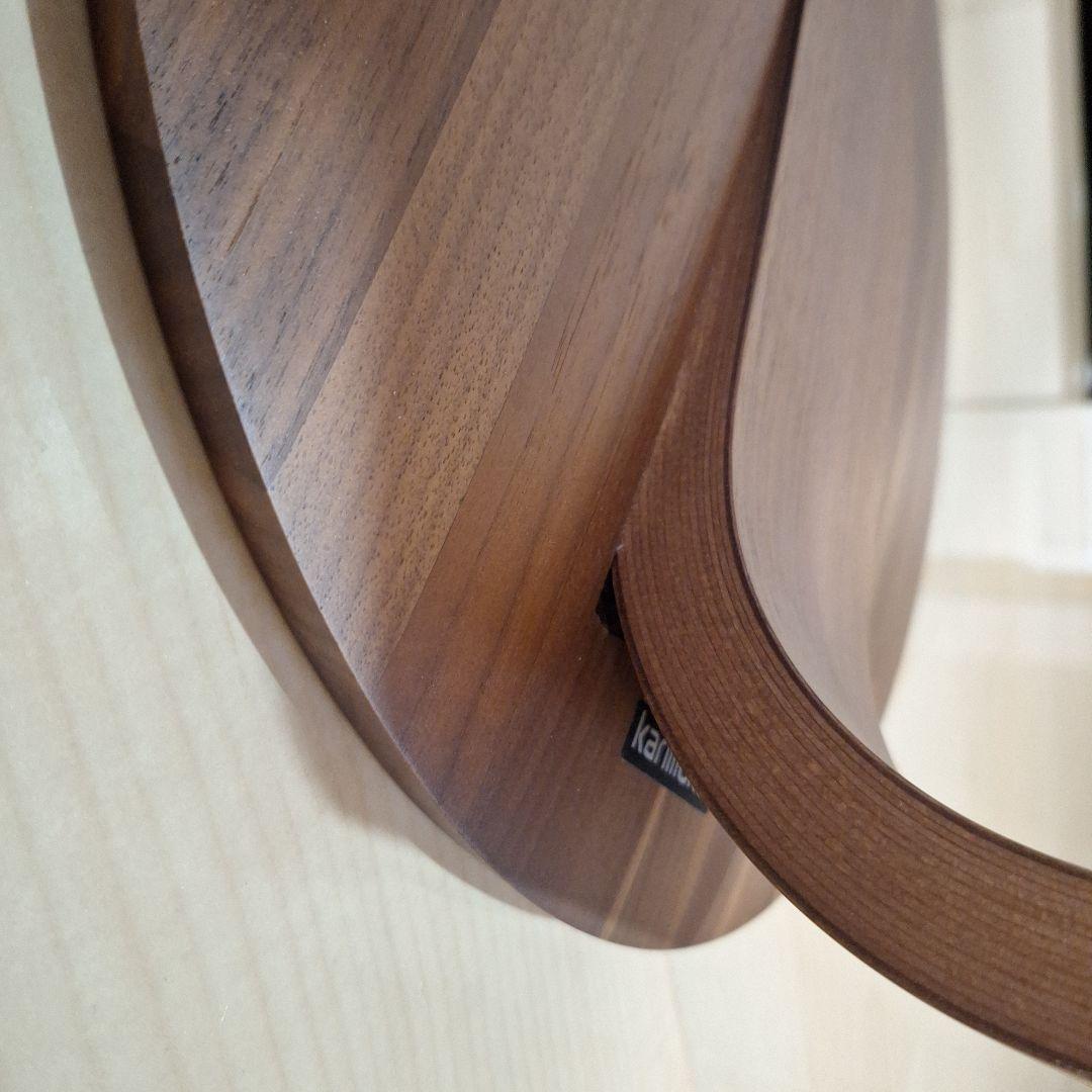 カリモク正規品サイドテーブル天然木ウォールナット材ナチュラル色、天板高さ66㎝、