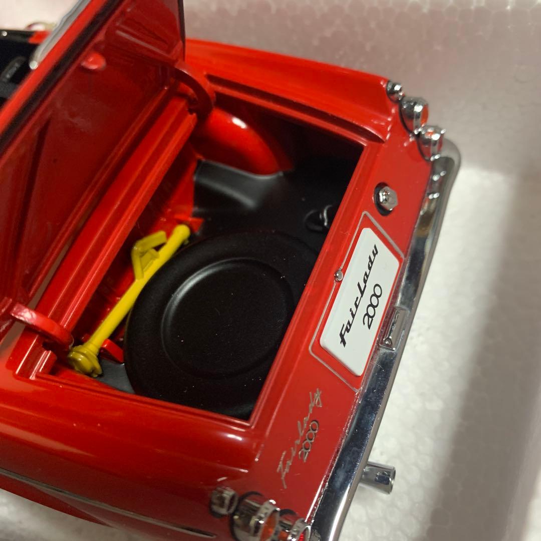 ミニカー DATSUN FAIRLADY 2000 1:18 AUTOart