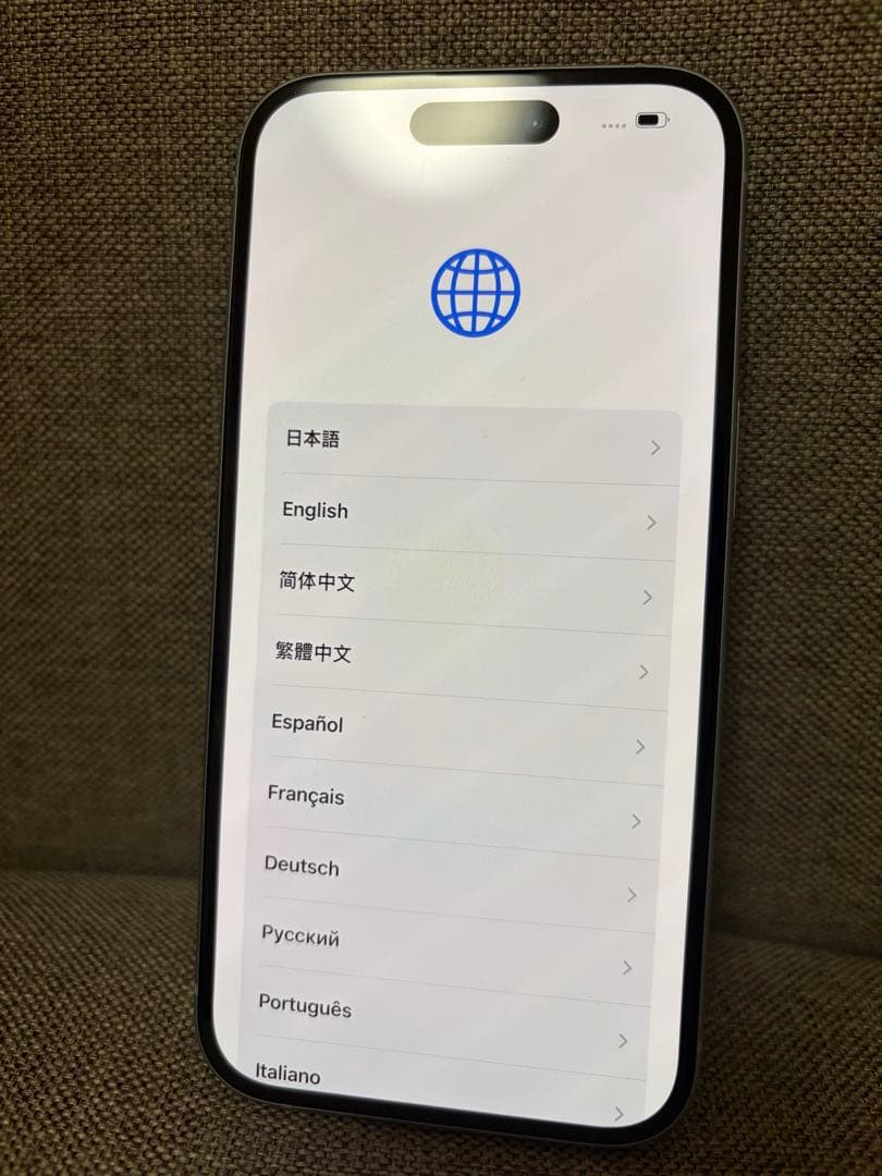 よも【美品】iPhone15 128GB ブルー