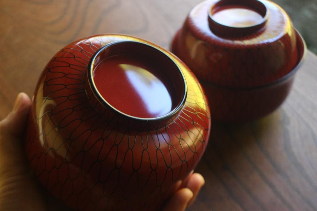 極小傷有！極上朱漆に風情ある網目文の映える大椀2点（検輪島塗懐石道具茶道具懐石椀