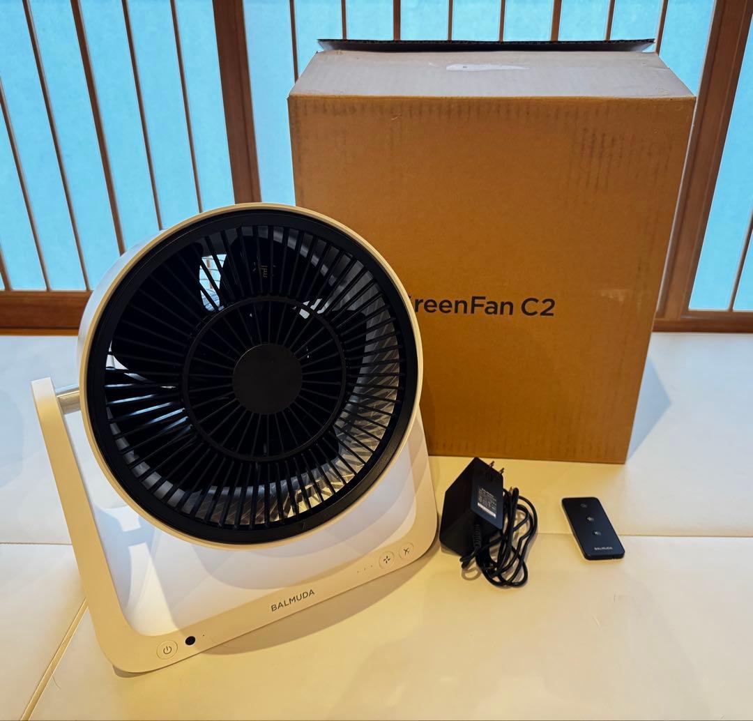 2021年製　BALMUDA GreenFan C2 ホワイト　サーキュレーター