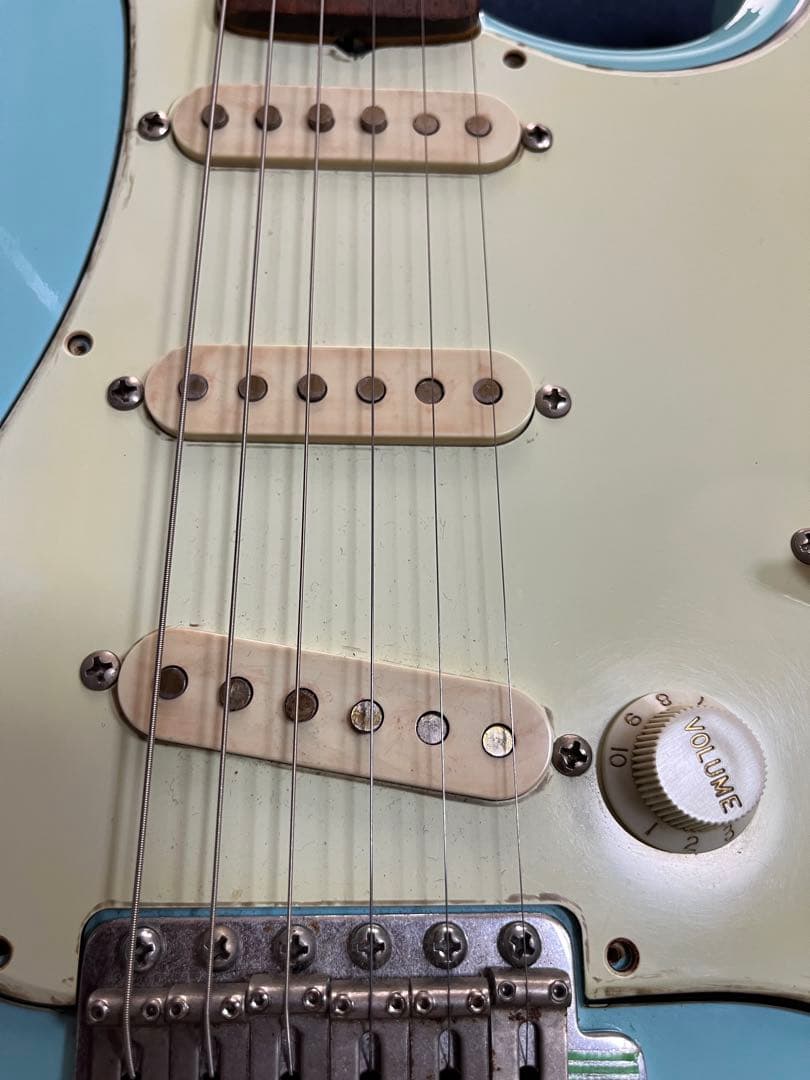 Fender ストラトキャスター ソニックブルー