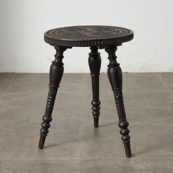 83038★イギリス アンティーク サイドテーブル 木彫刻 ローテーブル