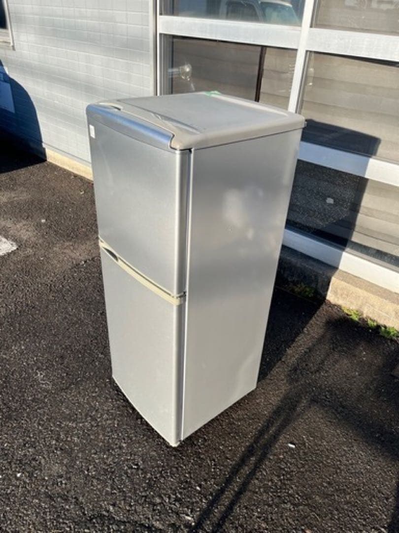 SANYO ノンフロン冷凍冷蔵庫 型番：SR-141U（SB）