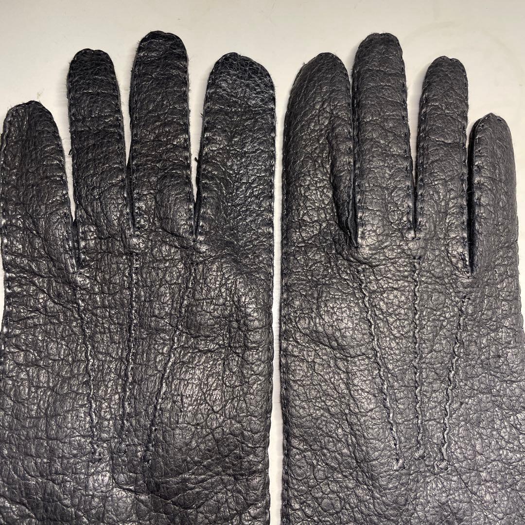 ペッカリー革 ブラック（黒色）ライニングなし　サイズ約８