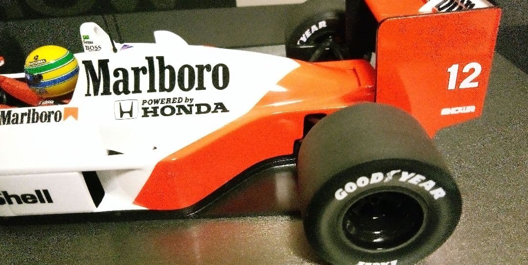 ミニチャンプス 1/18 マクラーレン MP4/4 A.セナ Marlboro