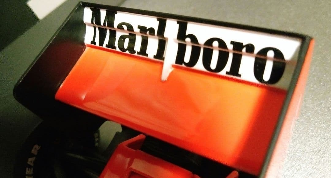 ミニチャンプス 1/18 マクラーレン MP4/4 A.セナ Marlboro