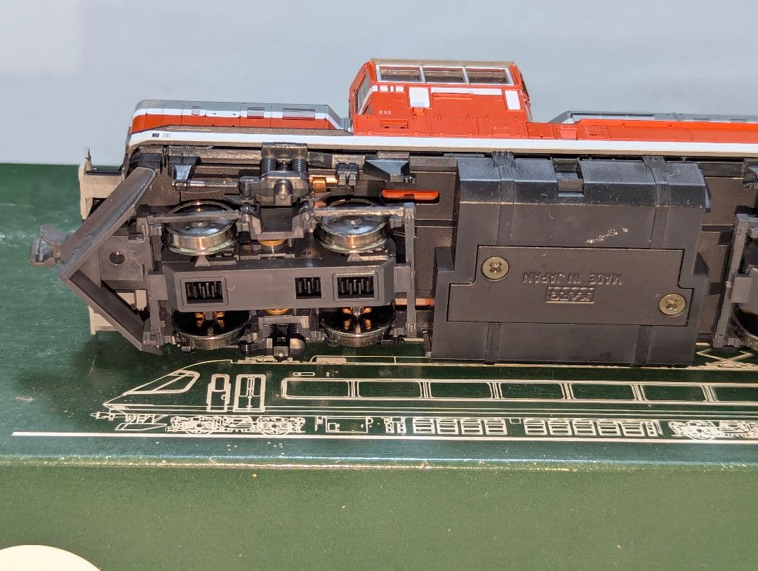 KATO　DE10　HOゲージ　【1-703】