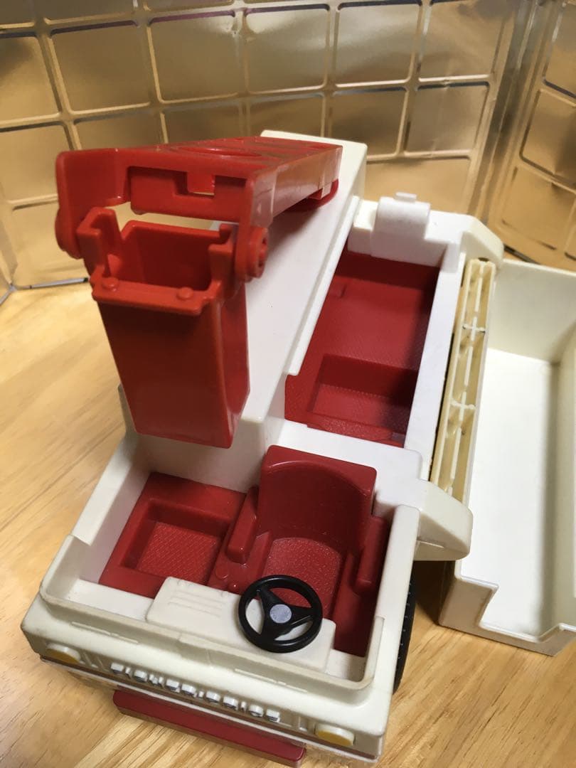 【希少品】Fisher-Price RESCUE 消防車 1974年製おもちゃ