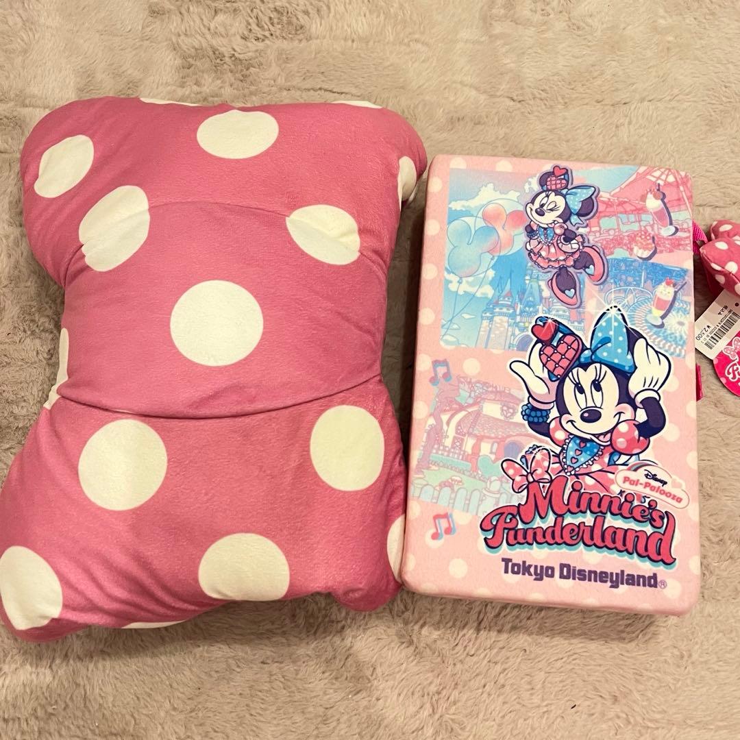 【完売品】ミニーのファンダーランドポータブルクッション ブランケット2点セット☆