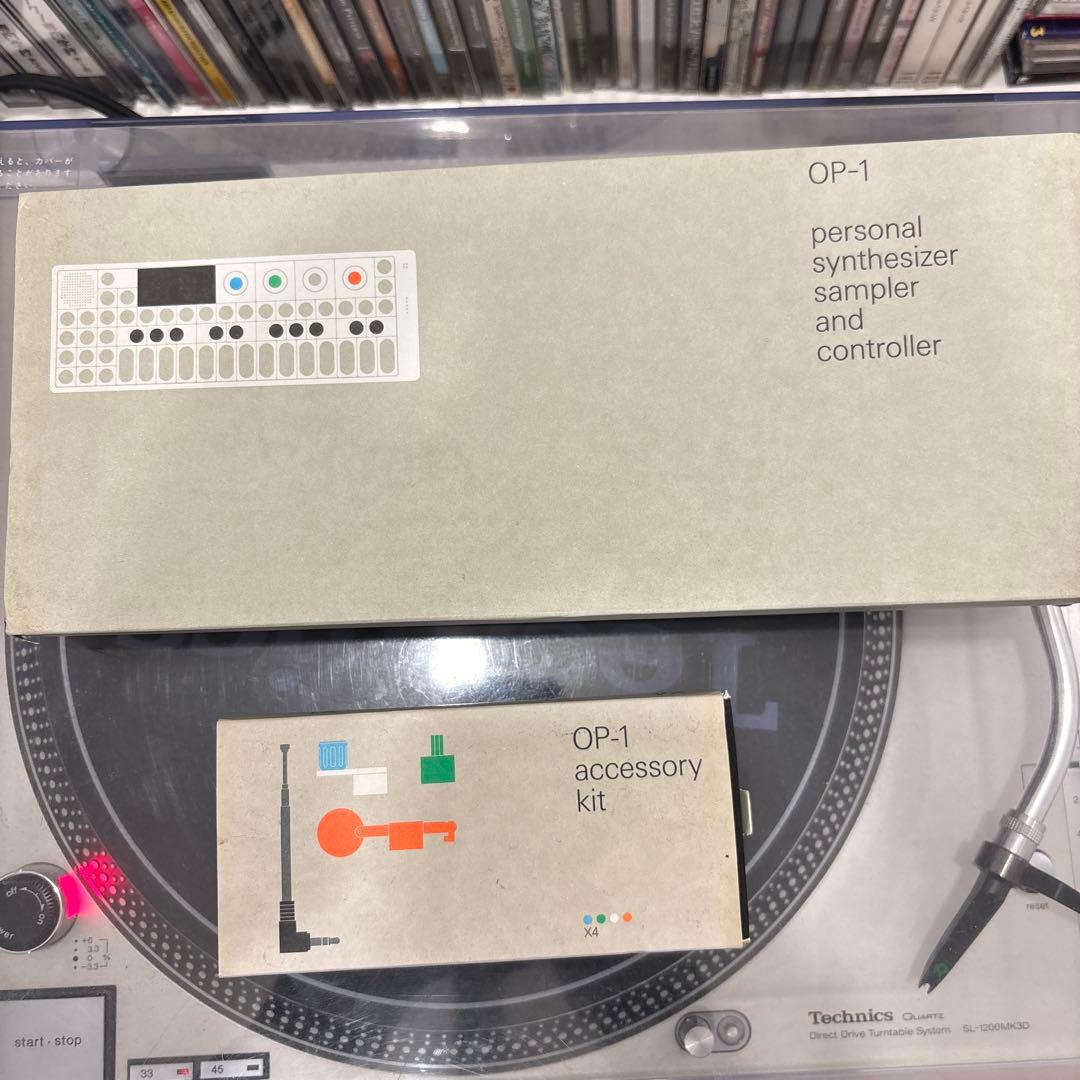 Teenage Engineeringは、OP-1