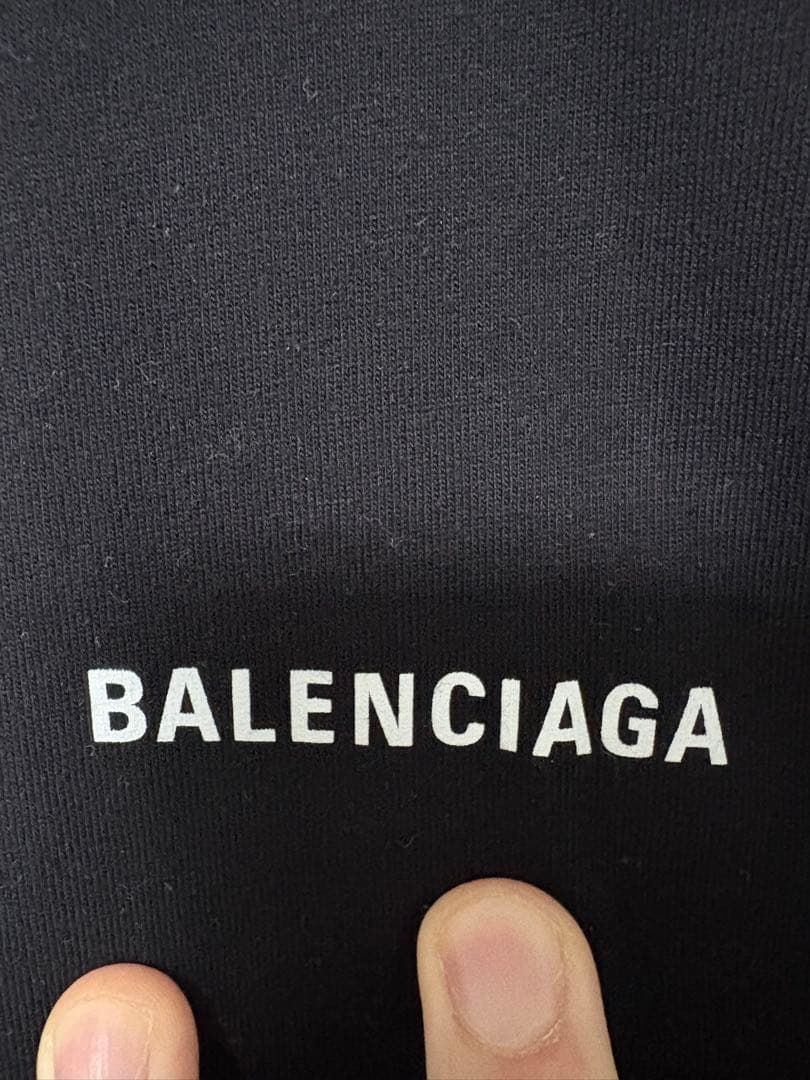 BALENCIAGA ブラック Tシャツ
