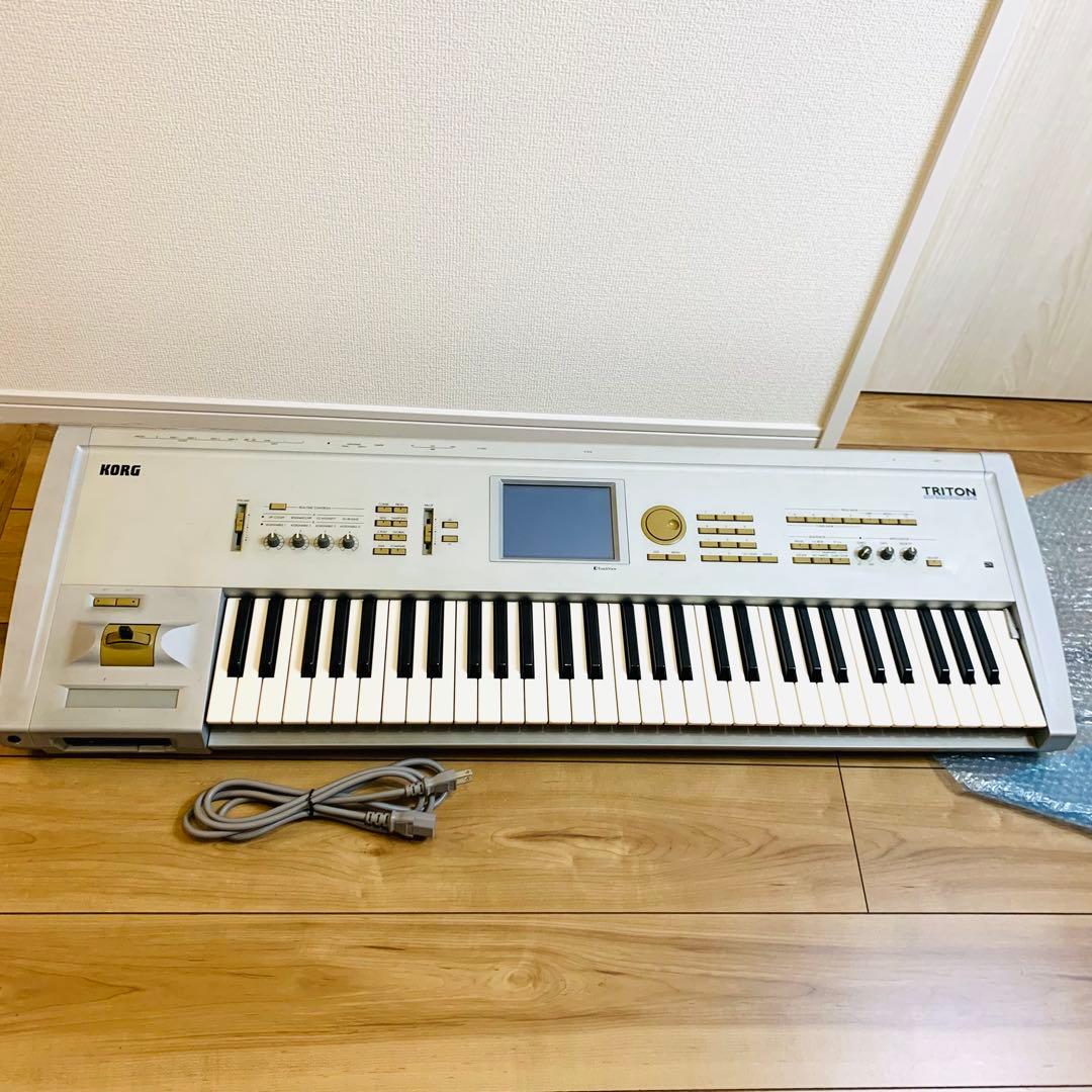 KORG TRITON シンセサイザー 61鍵 ジャンク 電源不良 送料無料