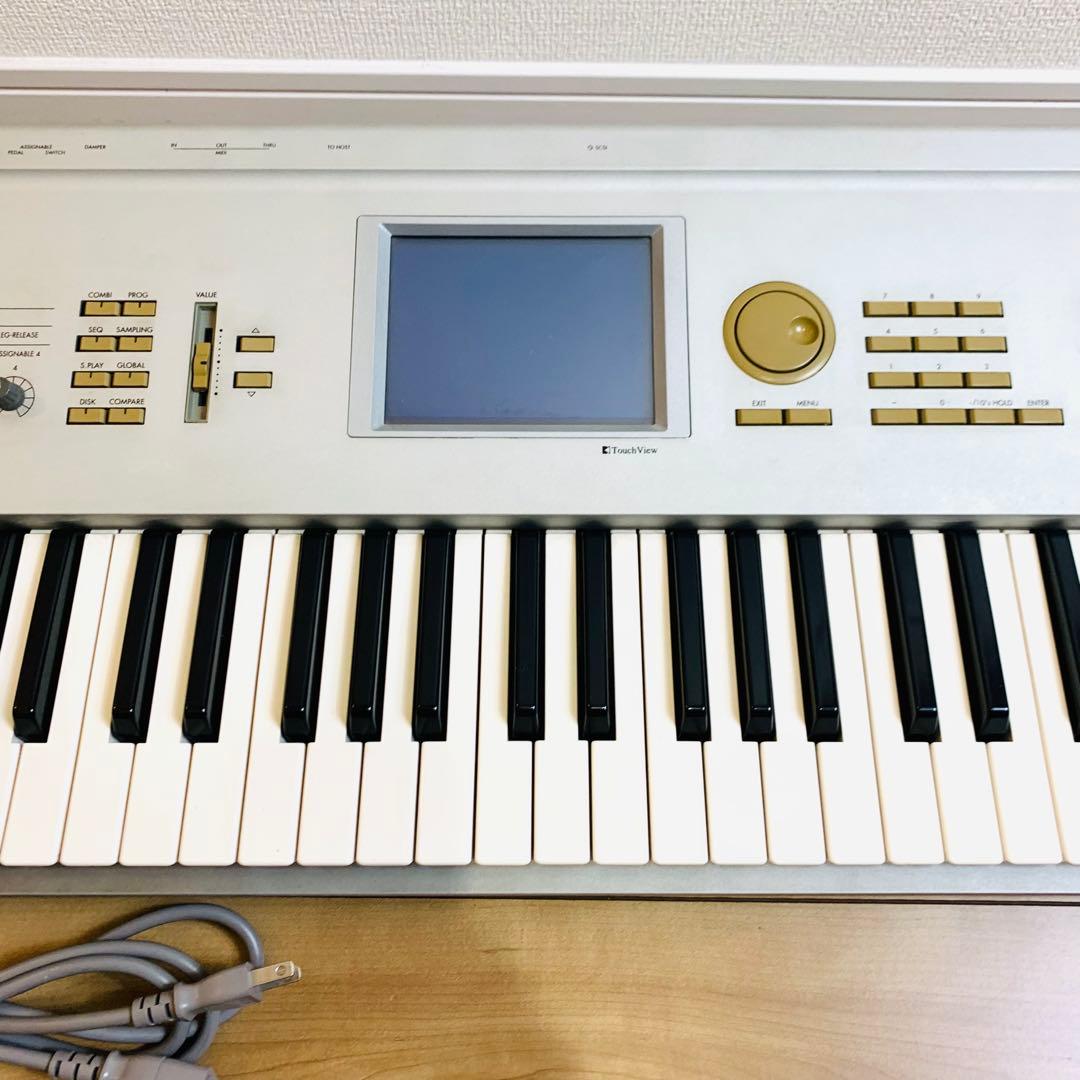 KORG TRITON シンセサイザー 61鍵 ジャンク 電源不良 送料無料