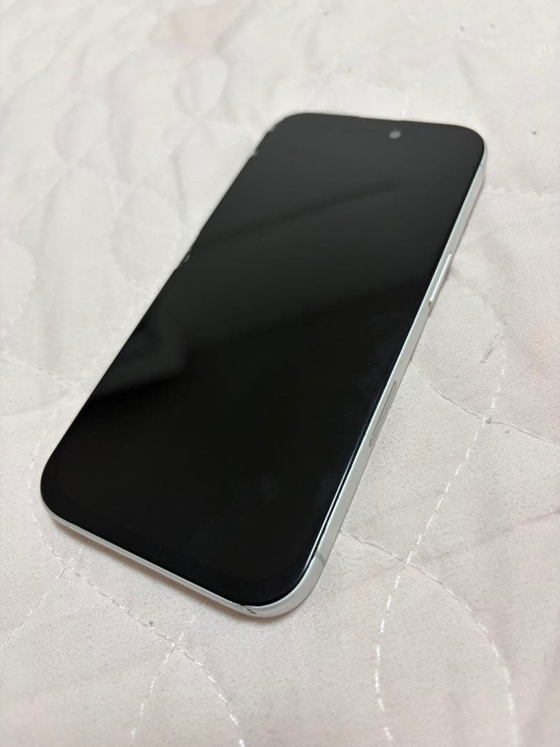 【so】 iPhone 16 ホワイト