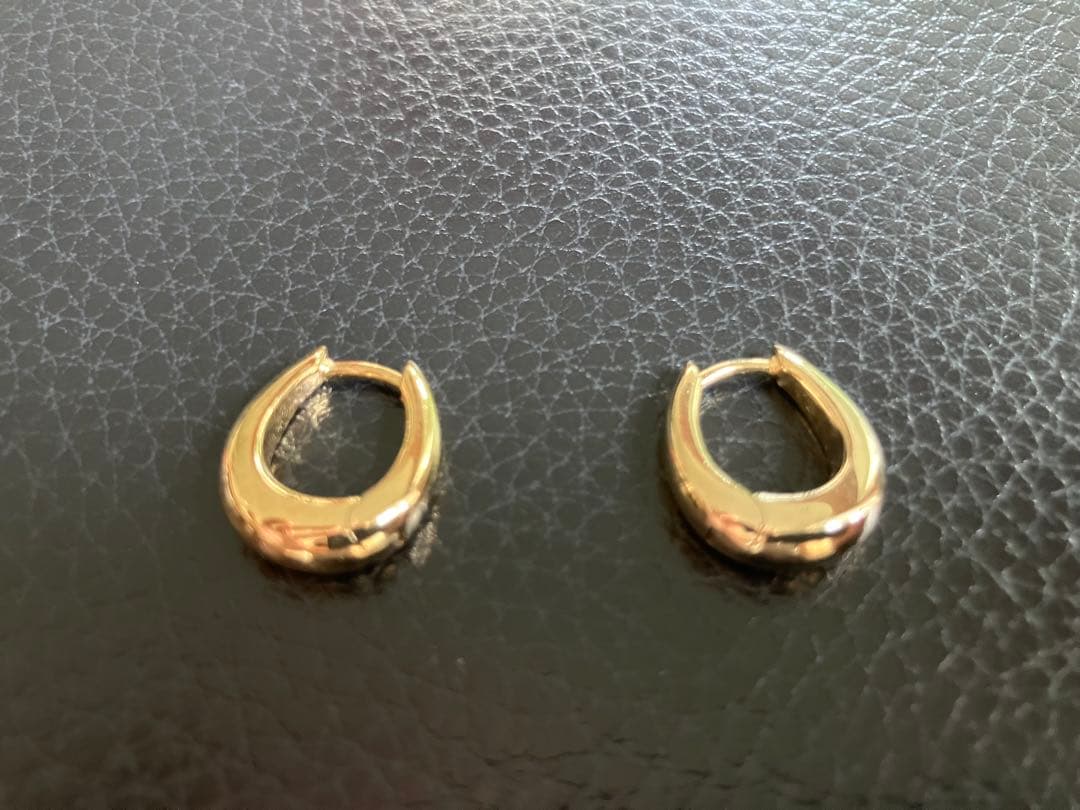 TOM WOODトムウッドゴールドフープピアス(両耳用)