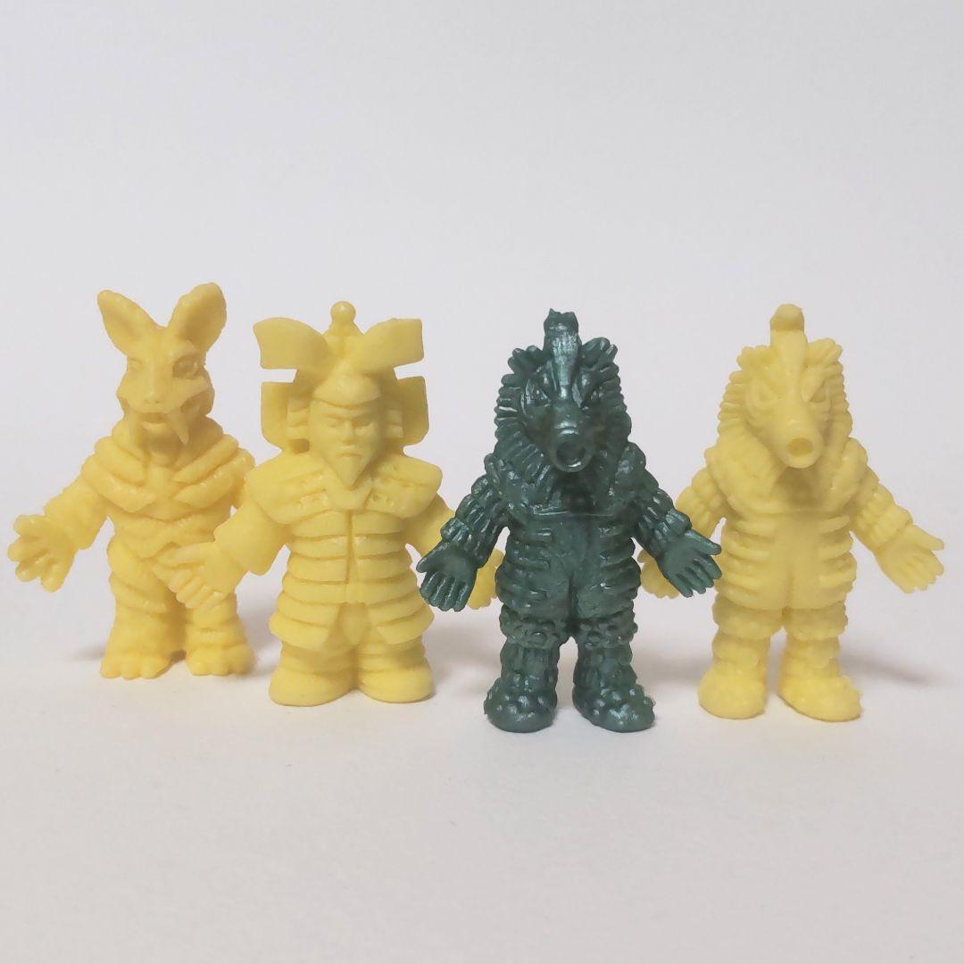 loaolさん用★コレ380~381　ウルトラマン怪獣消しゴム