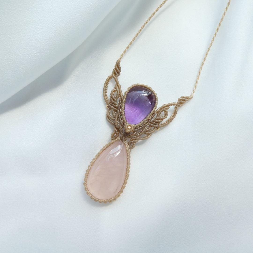 ローズクォーツ・アメジストのマクラメネックレス