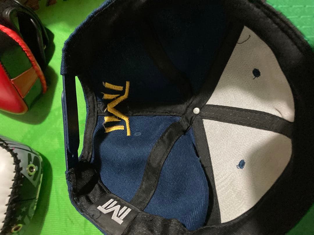 最終価格TWINS SPECIAL 、タイバトルボクシング本革キックミット