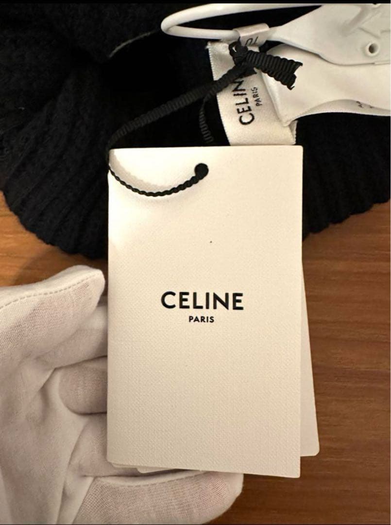 セリーヌ　ニット帽正規品　【美品】