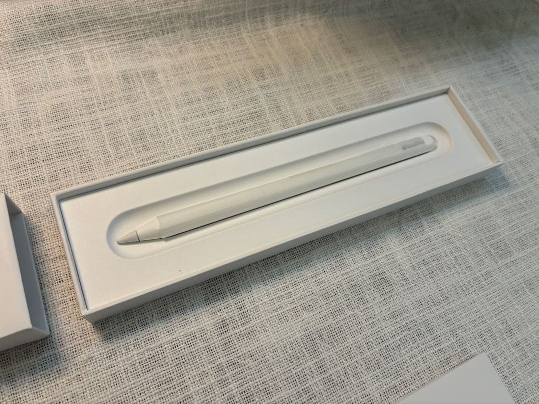Apple Pencil Pro ホワイト 箱入り