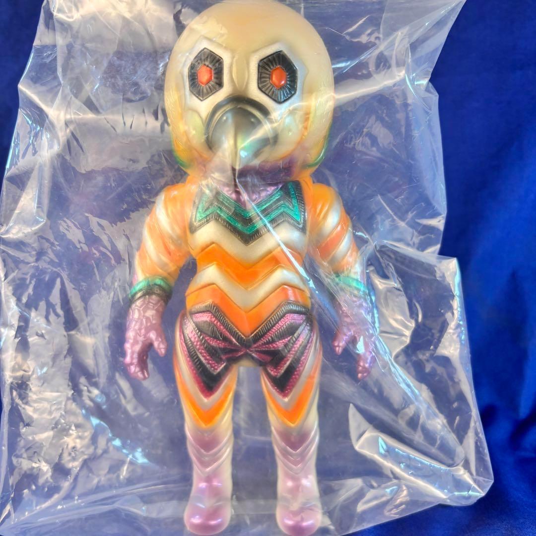 M1号 ガッツ星人 GID 鵜川薫 指定 デザイン カラー スタンダードサイズ