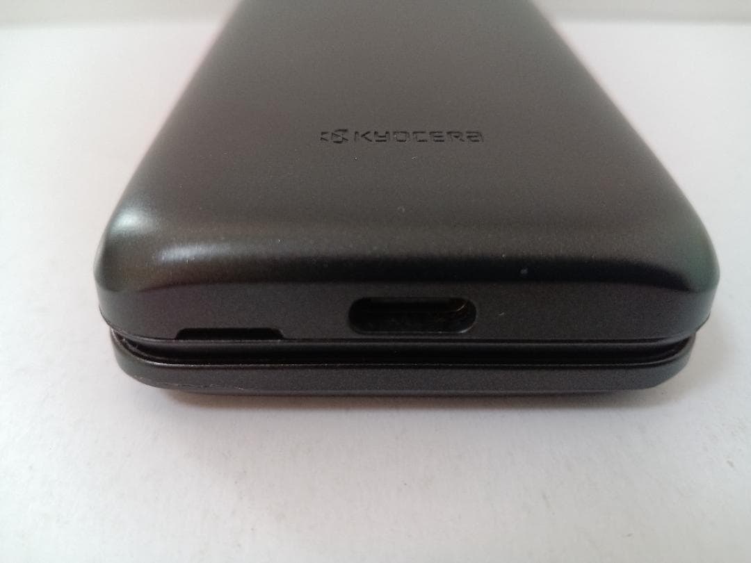 ☆ Y!mobile DIGNO ケータイ4 A203KC ブラック